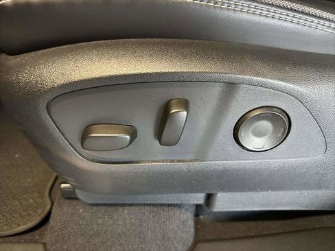 Used 2024 GMC Sierra EV Denali image 23