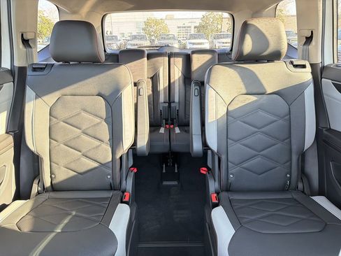New 2026 Volkswagen Atlas Peak Edition AWD/4WD image 33