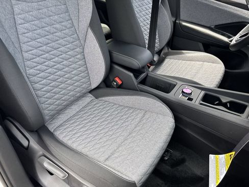 New 2026 Volkswagen Tiguan S AWD/4WD image 7