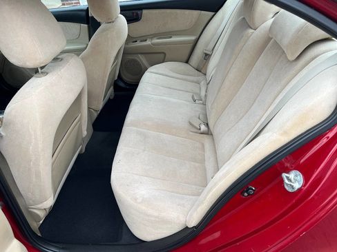 Used 2010 Kia Optima LX image 19