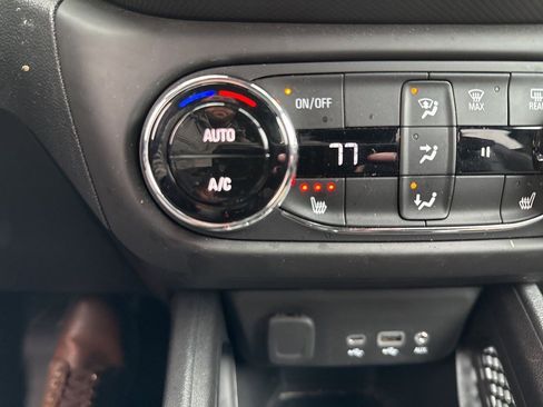 Used 2023 Chevrolet TrailBlazer ACTIV w/ Convenience Package image 14