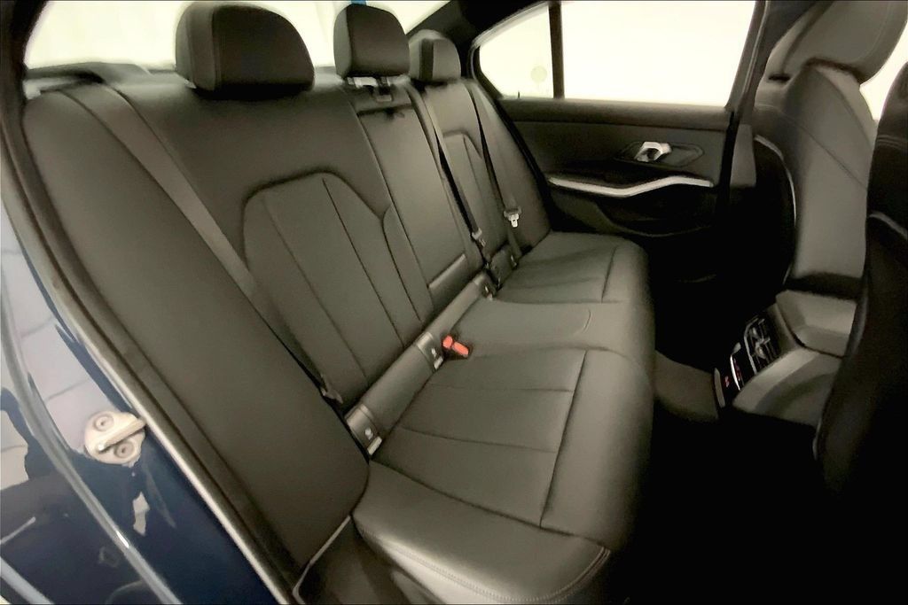 Certified 2025 BMW 330i Sedan RWD image 14