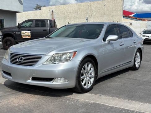 Used 2007 Lexus LS 460 RWD image 7