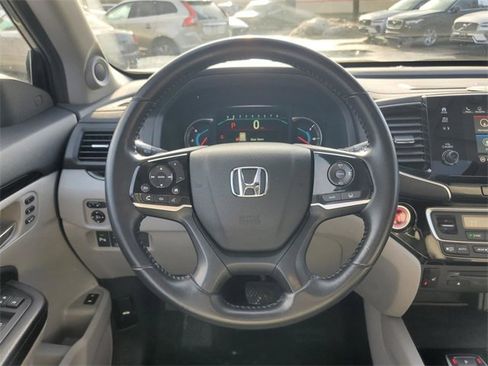 Used 2019 Honda Pilot Touring image 31