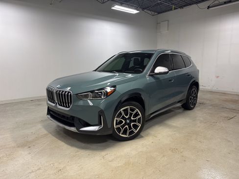Used 2023 BMW X1 xDrive28i w/ Premium Package image 1