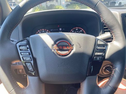 Used 2023 Nissan Frontier PRO-4X w/ Pro Convenience Package AWD/4WD image 14