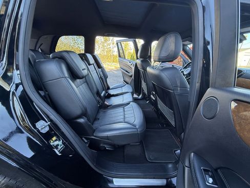 Used 2019 Mercedes-Benz GLS 450 4MATIC image 21
