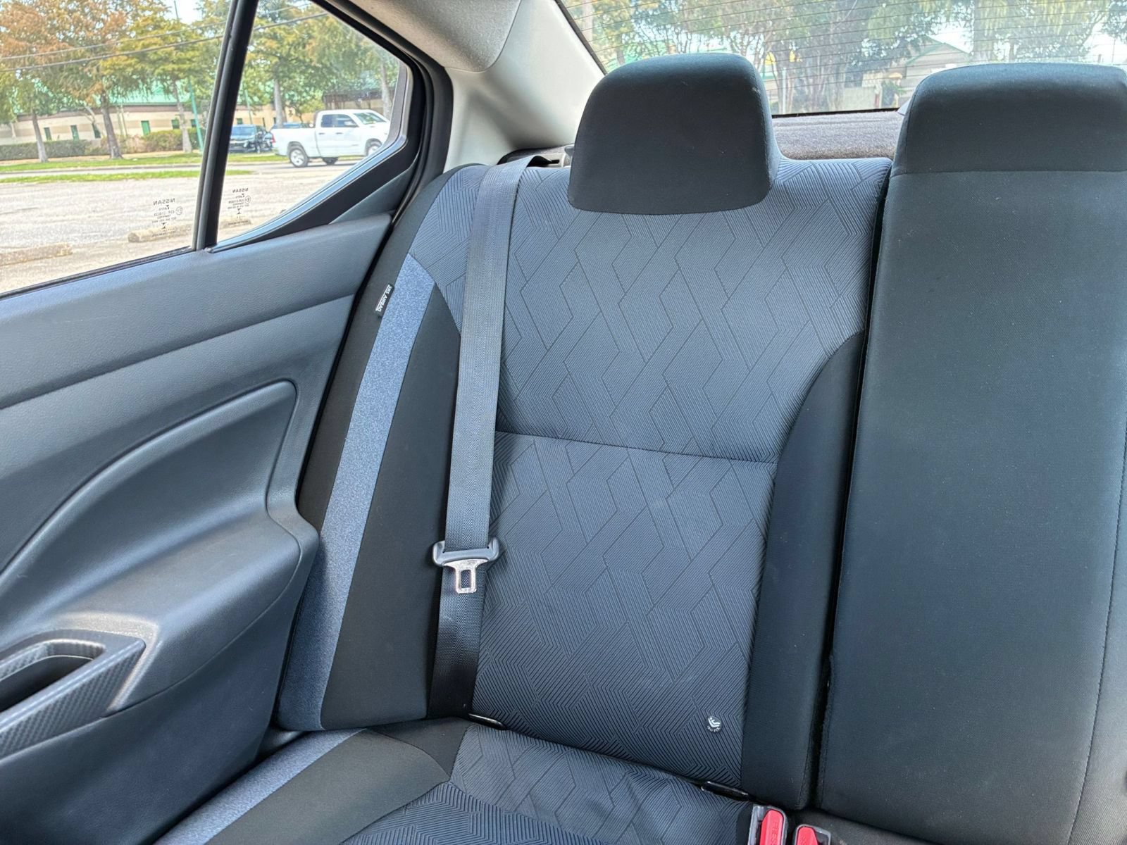 Used 2025 Nissan Versa SV FWD image 36