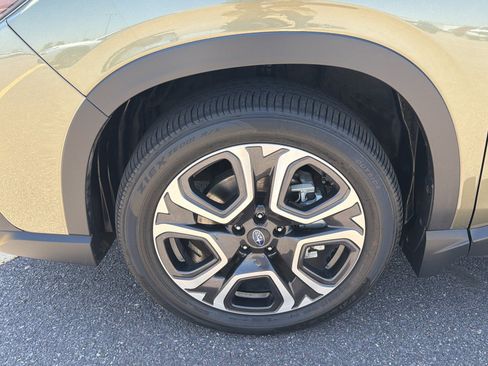 Certified 2024 Subaru Ascent Touring w/ Popular Package #2 AWD/4WD image 15