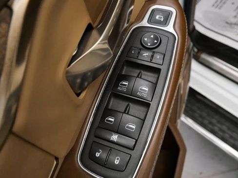 Used 2022 RAM 3500 Limited AWD/4WD image 15