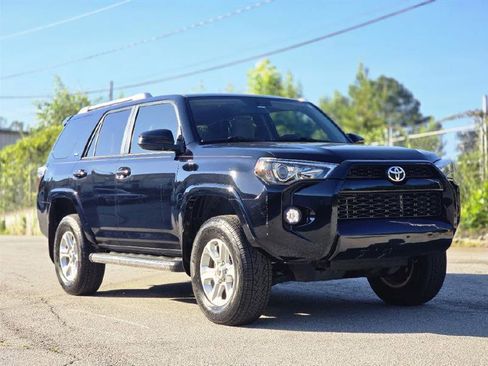 Used 2016 Toyota 4Runner SR5 AWD/4WD image 8