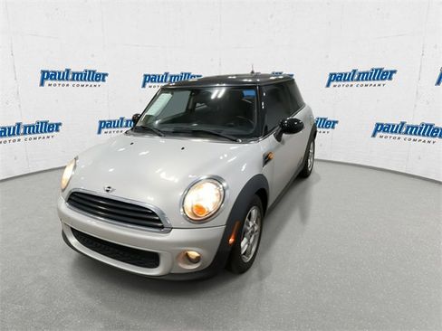 Used 2013 MINI Cooper Hardtop image 4