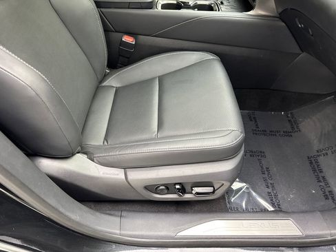 Used 2024 Lexus RX 350h w/ Cold Area Package AWD/4WD image 43