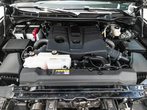 Used 2023 Toyota Tundra 1794 Edition AWD/4WD image 39