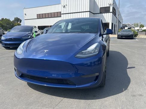 Used 2021 Tesla Model Y Long Range image 5
