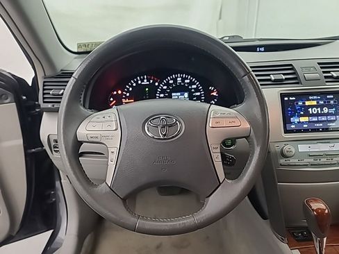 Used 2009 Toyota Camry XLE image 29