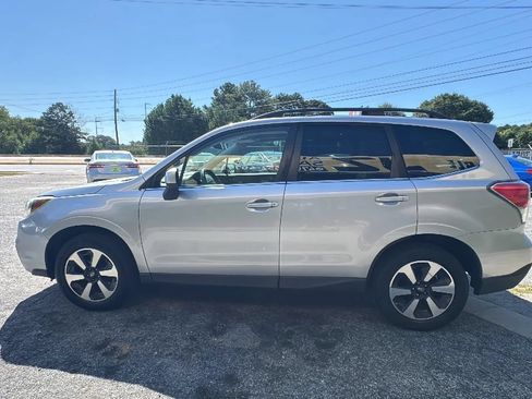 Used 2017 Subaru Forester 2.5i Limited w/ Popular Package #1 AWD/4WD image 6