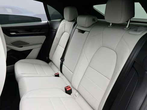 New 2026 Porsche Macan 4S Electric AWD/4WD image 14