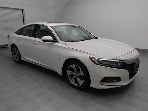 Used 2020 Honda Accord EX image 11