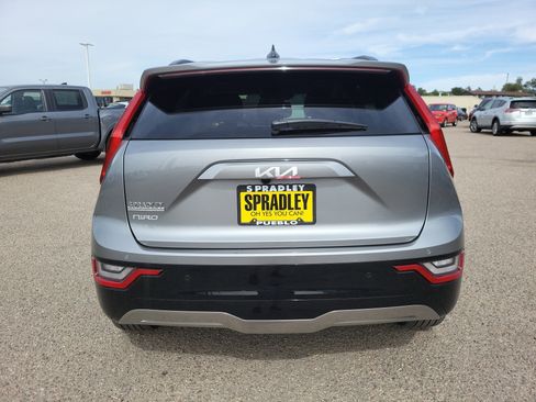 New 2025 Kia Niro Wave w/ Wave Preserve Package FWD image 11