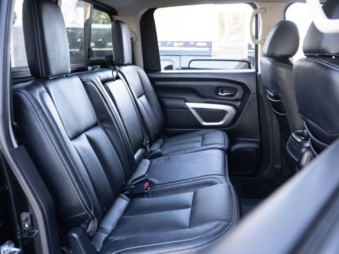 Used 2023 Nissan Titan SV w/ SV Convenience Package AWD/4WD image 22