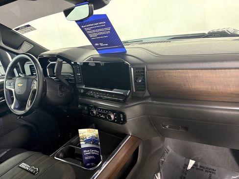 Used 2024 Chevrolet Silverado 2500 High Country w/ High Country Premium Package image 36