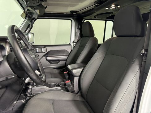 Used 2021 Jeep Wrangler Unlimited Sport AWD/4WD image 4
