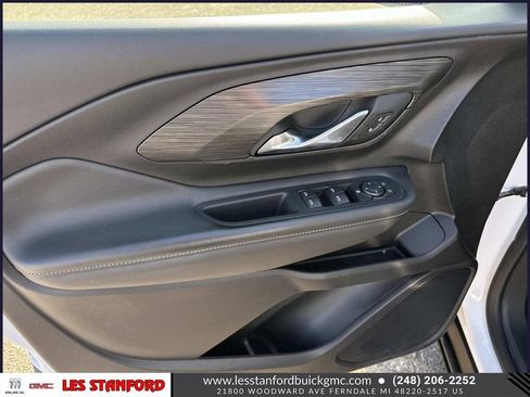 Used 2024 GMC Terrain SLE FWD image 16