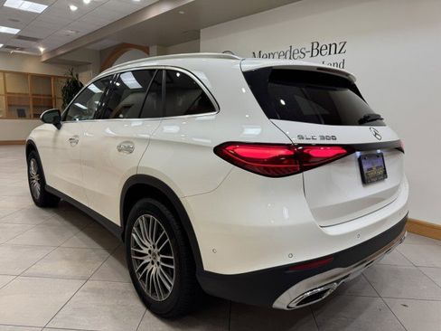 Certified 2025 Mercedes-Benz GLC 300 image 45