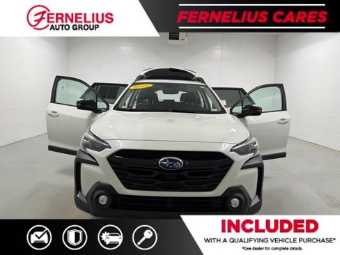 Used 2025 Subaru Outback Onyx Edition AWD/4WD image 10