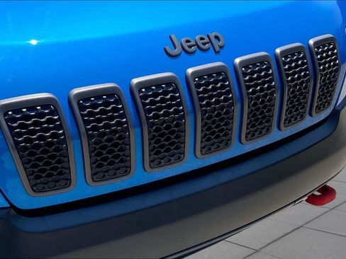 Used 2022 Jeep Cherokee Trailhawk w/ Sound & Nav Group AWD/4WD image 30