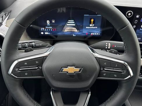 New 2026 Chevrolet Equinox LT w/ Convenience Package II FWD image 24