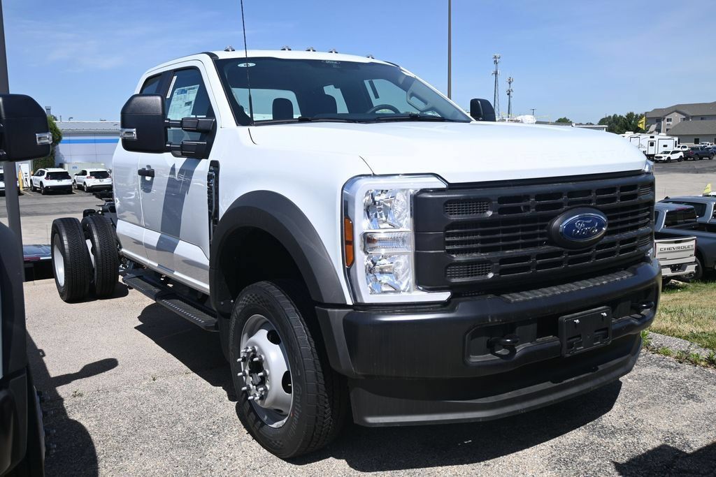 New 2026 Ford F550 4x4 Supercab Super Duty image 2