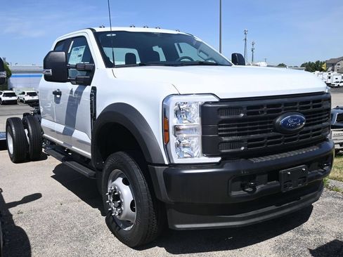 New 2026 Ford F550 4x4 Supercab Super Duty image 2