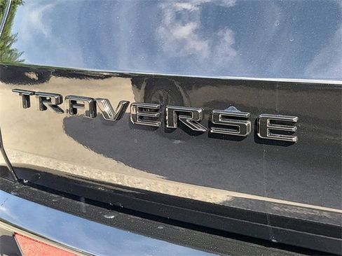 New 2026 Chevrolet Traverse RS image 9