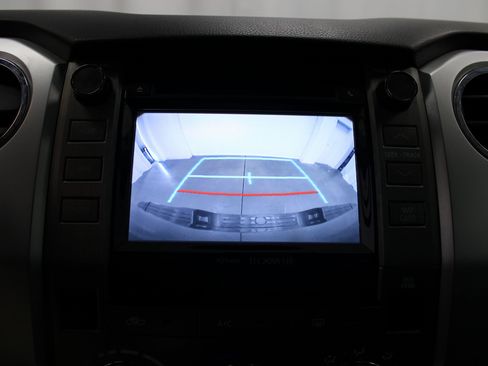 Used 2018 Toyota Tundra SR5 w/ SR5 Upgrade Package image 38