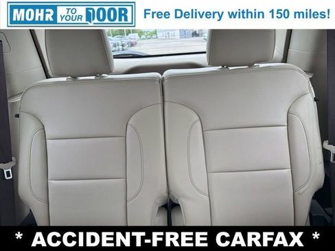Used 2017 GMC Acadia Denali w/ Technology Package FWD image 35
