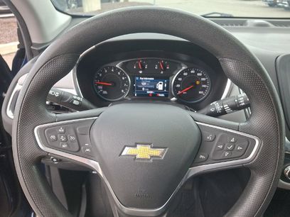 Used 2023 Chevrolet Equinox LS w/ LS Convenience Package