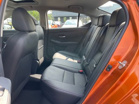 Used 2023 Nissan Sentra SR w/ SR Premium Package FWD image 14