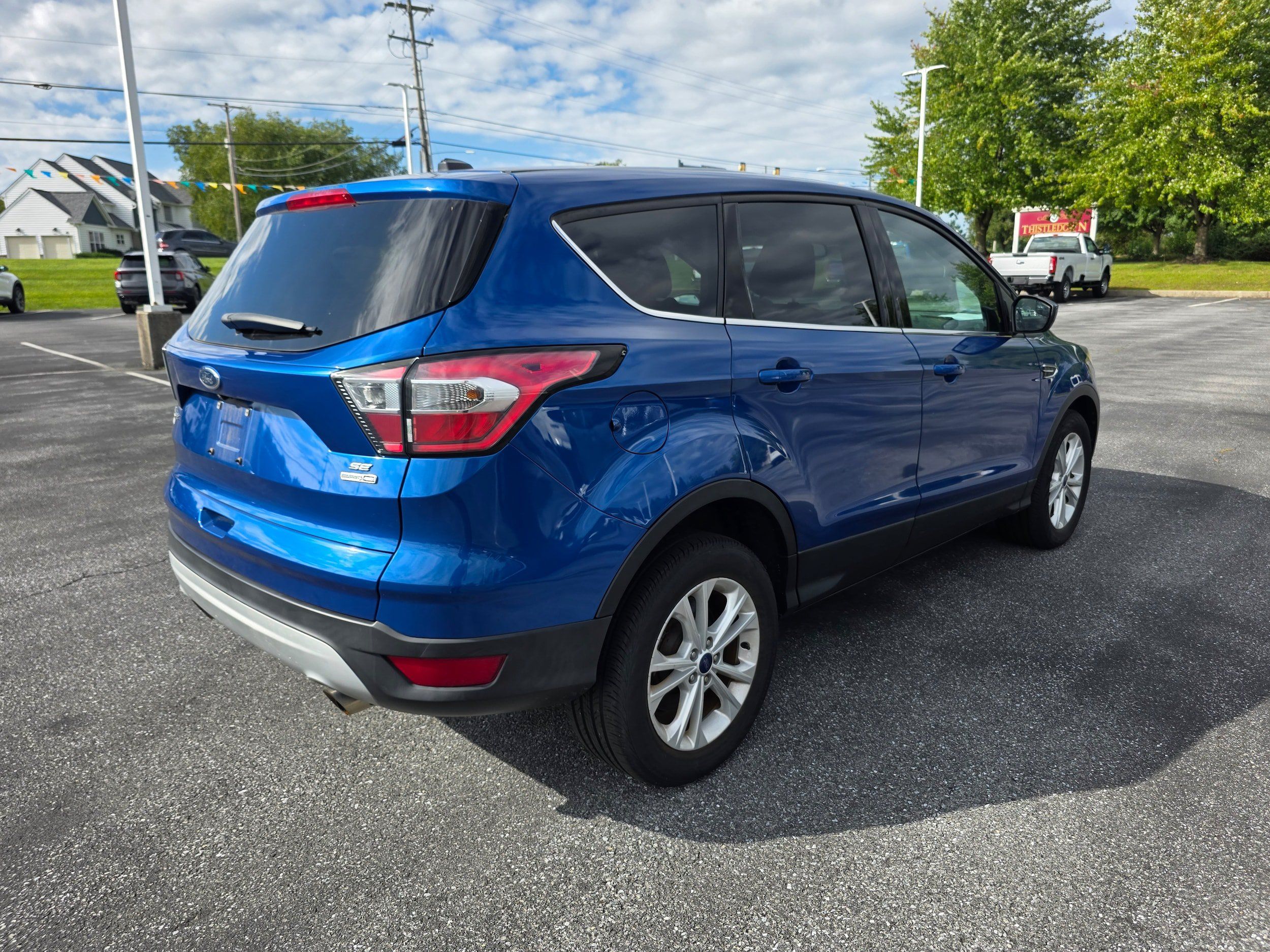 Used 2017 Ford Escape SE AWD/4WD image 5