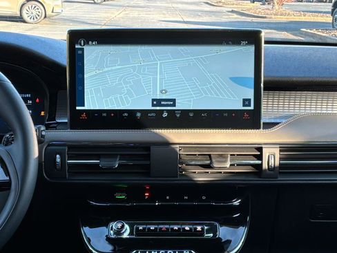 New 2026 Lincoln Corsair Premiere image 22