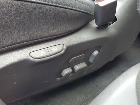 Used 2022 Kia Carnival SX Prestige image 18