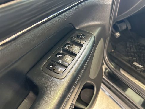 Used 2020 Jeep Grand Cherokee Limited X image 40