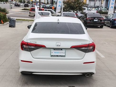 Used 2022 Honda Civic Sport image 6