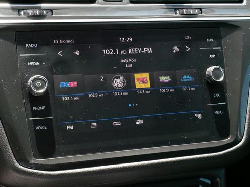 Used 2019 Volkswagen Tiguan SEL Premium w/ 3rd Row Seat Package AWD/4WD image 22