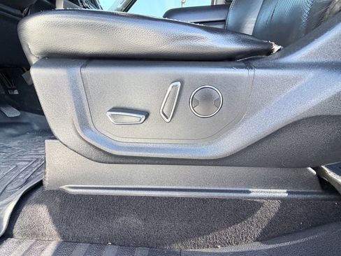 Used 2019 Ford F350 Lariat w/ Lariat Ultimate Package image 23