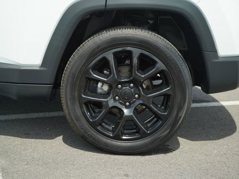 Used 2022 Jeep Compass Latitude AWD/4WD image 41