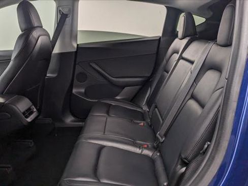 Used 2020 Tesla Model Y Long Range AWD/4WD image 14