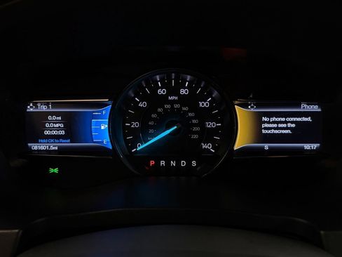 Used 2017 Ford Explorer XLT w/ Equipment Group 202A AWD/4WD image 24