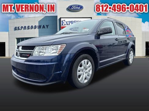 Used 2020 Dodge Journey SE FWD image 2